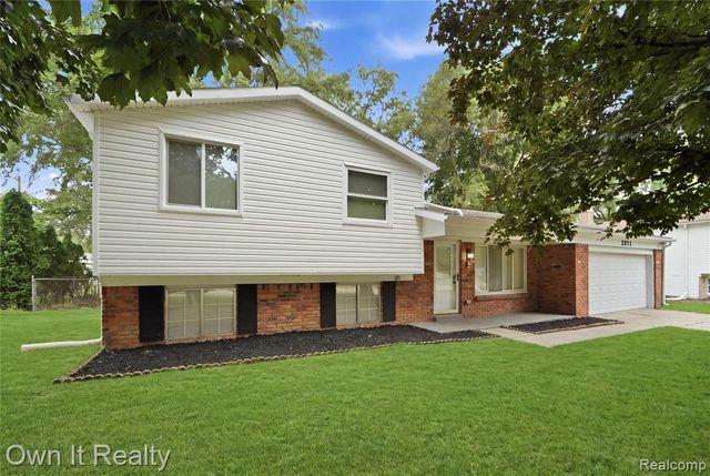 2971 Sleaford Drive, Waterford, MI 48329