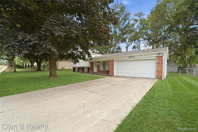 2971 Sleaford Drive, Waterford, MI 48329