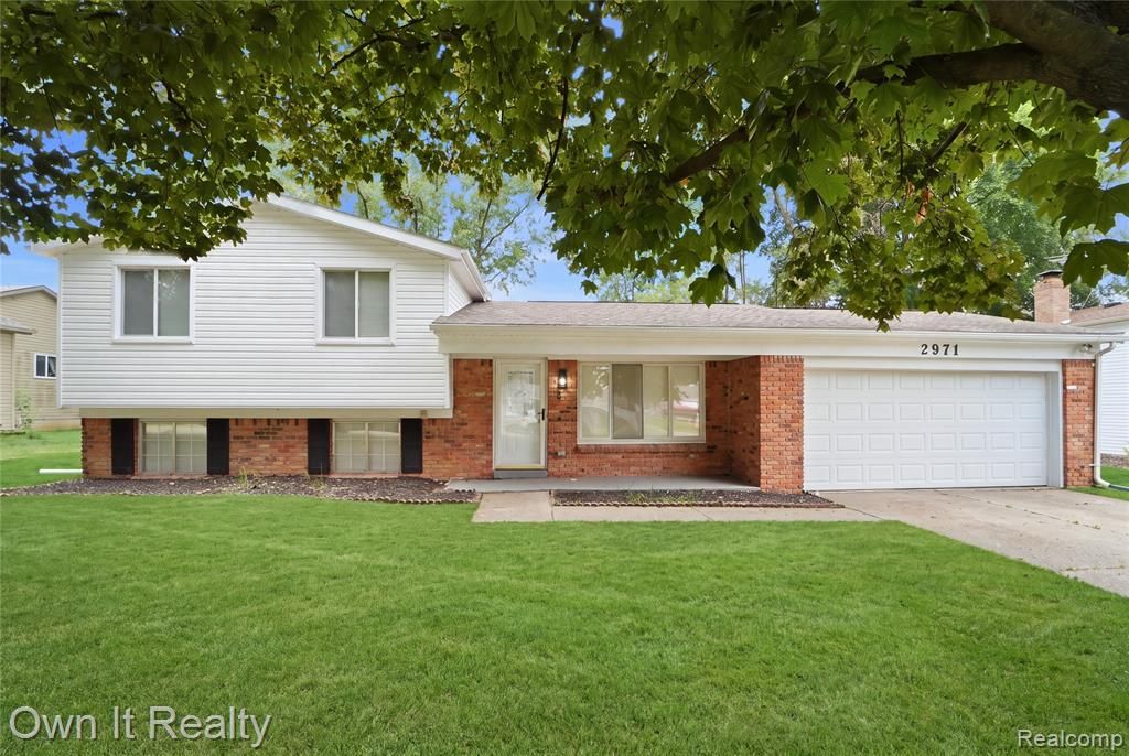 2971 Sleaford Drive, Waterford, MI 48329