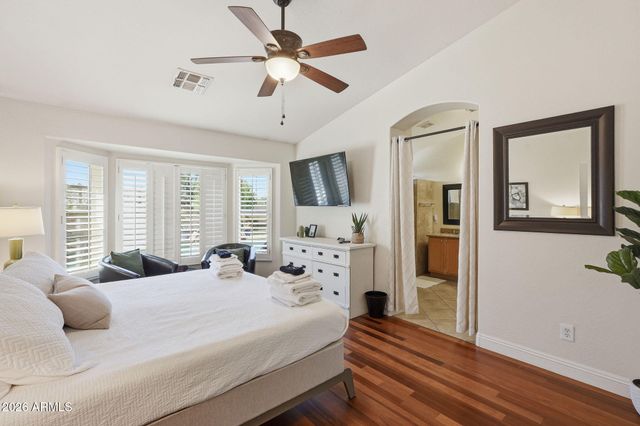 9463 W PURDUE Avenue, Peoria, AZ 85345