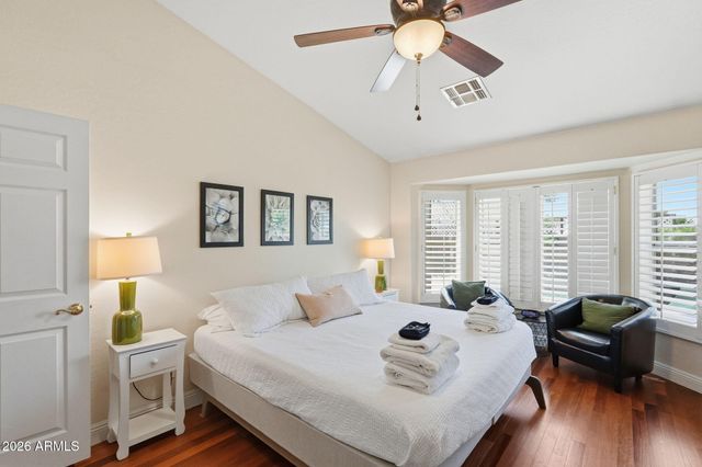 9463 W PURDUE Avenue, Peoria, AZ 85345