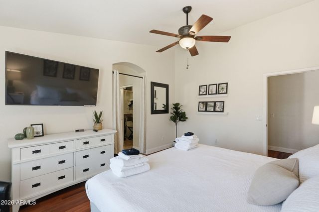 9463 W PURDUE Avenue, Peoria, AZ 85345