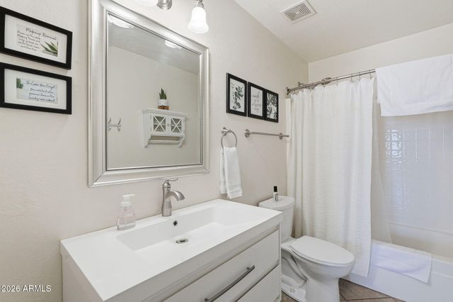 9463 W PURDUE Avenue, Peoria, AZ 85345