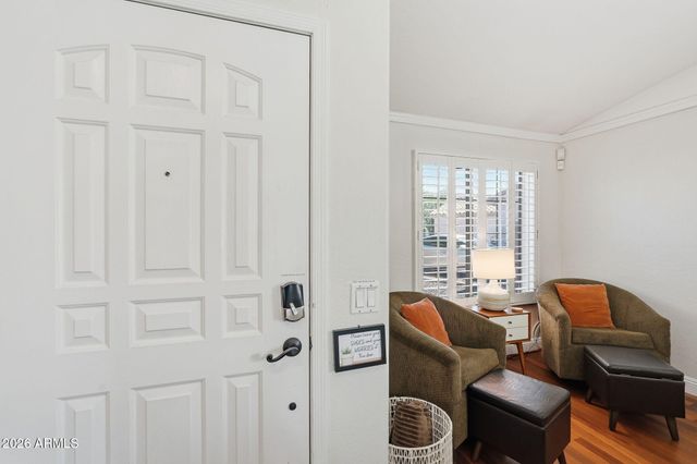 9463 W PURDUE Avenue, Peoria, AZ 85345