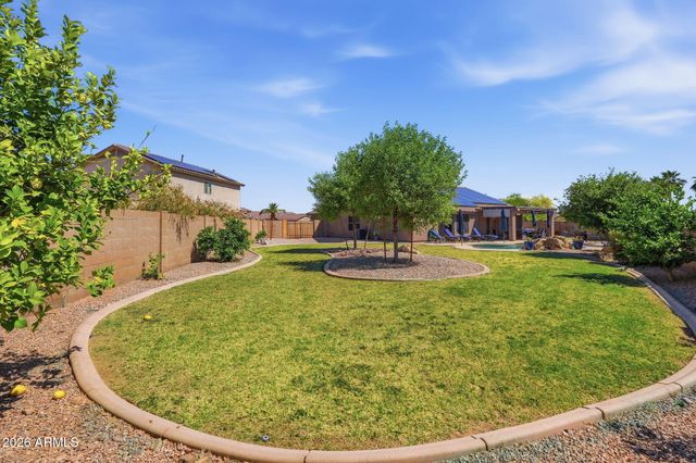 9463 W PURDUE Avenue, Peoria, AZ 85345