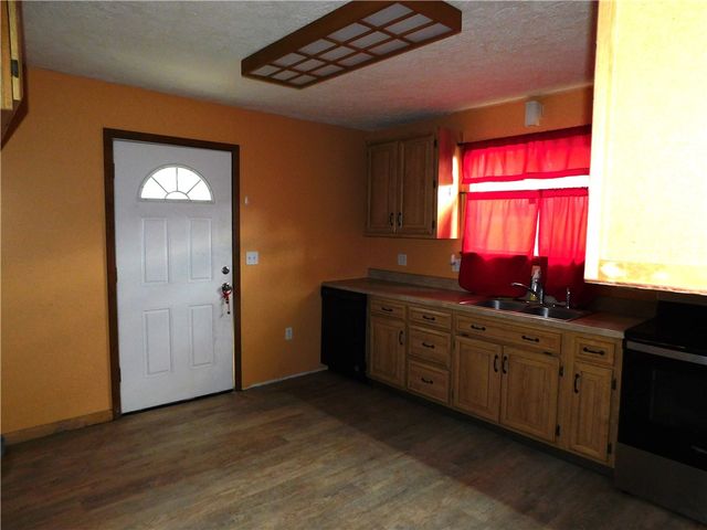 27 Community Avenue, South Union Twp, PA 15401