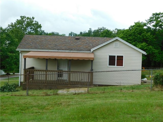 27 Community Avenue, South Union Twp, PA 15401