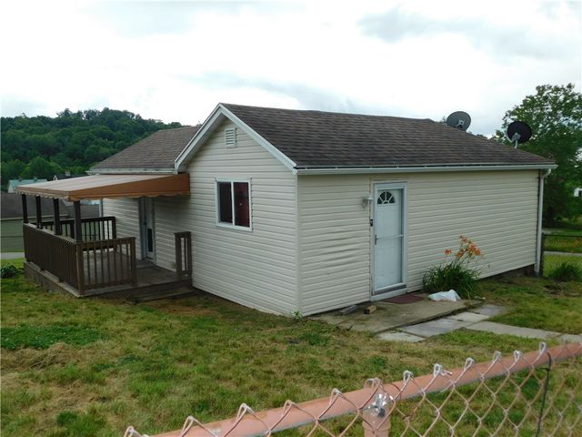 27 Community Avenue, South Union Twp, PA 15401