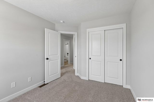 11420 N 160 Court, Bennington, NE 68007
