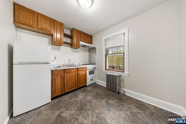 415 Lincoln Avenue 2, Cliffside Park, NJ 07010