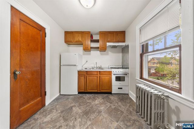 415 Lincoln Avenue 2, Cliffside Park, NJ 07010
