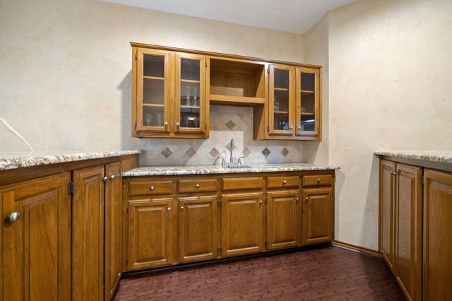 1023 County Road 3310, Greenville, TX 75402