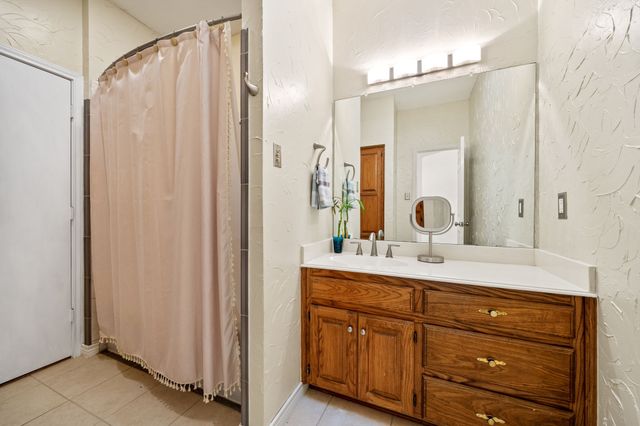 1023 County Road 3310, Greenville, TX 75402