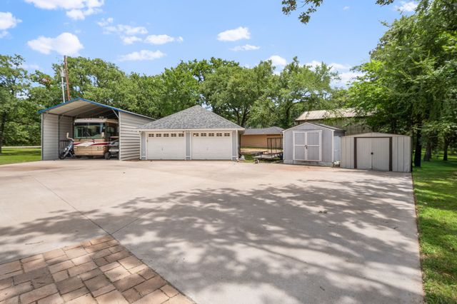 1023 County Road 3310, Greenville, TX 75402