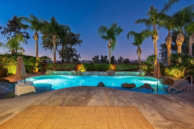261 Loch Lomond Road, Rancho Mirage, CA 92270