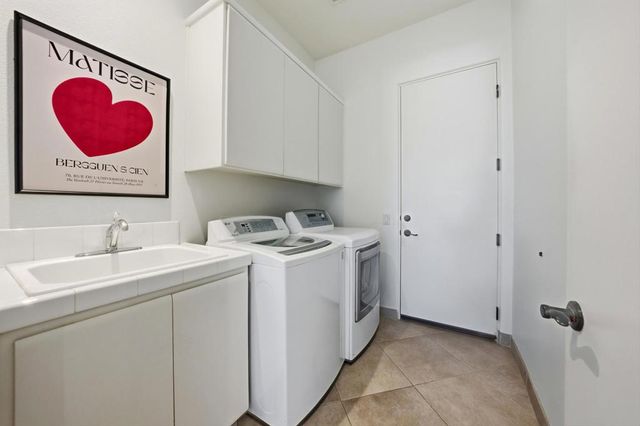 261 Loch Lomond Road, Rancho Mirage, CA 92270