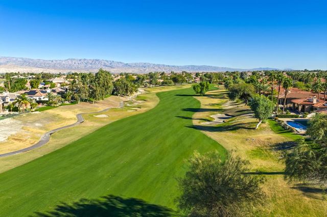 261 Loch Lomond Road, Rancho Mirage, CA 92270