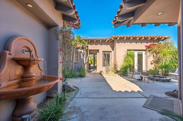 261 Loch Lomond Road, Rancho Mirage, CA 92270