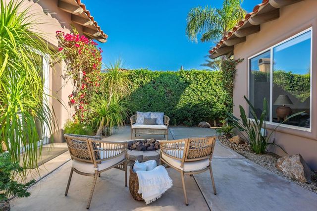 261 Loch Lomond Road, Rancho Mirage, CA 92270