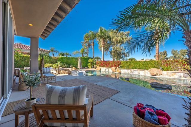 261 Loch Lomond Road, Rancho Mirage, CA 92270