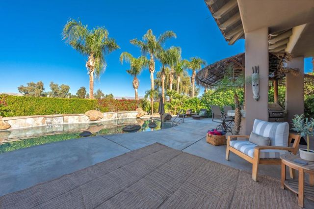 261 Loch Lomond Road, Rancho Mirage, CA 92270