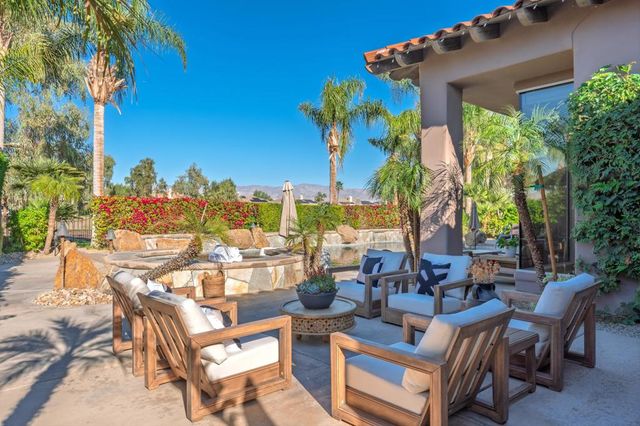 261 Loch Lomond Road, Rancho Mirage, CA 92270