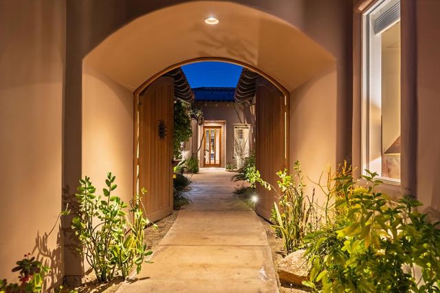 261 Loch Lomond Road, Rancho Mirage, CA 92270