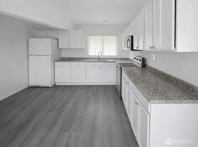 244 Emerson Avenue, Hoquiam, WA 98550