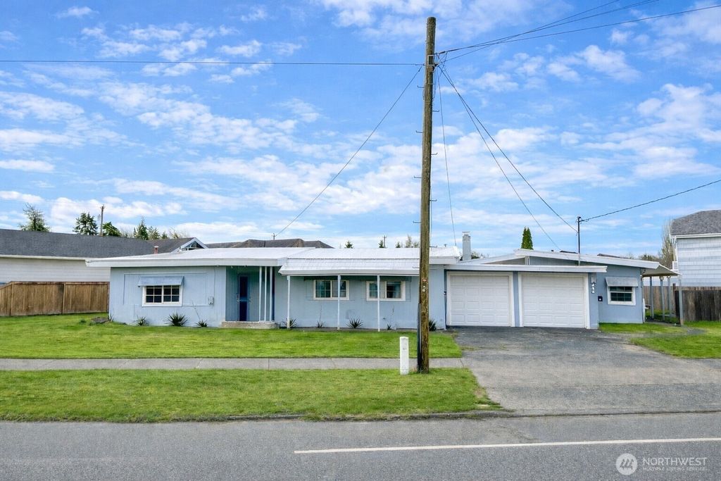 244 Emerson Avenue, Hoquiam, WA 98550