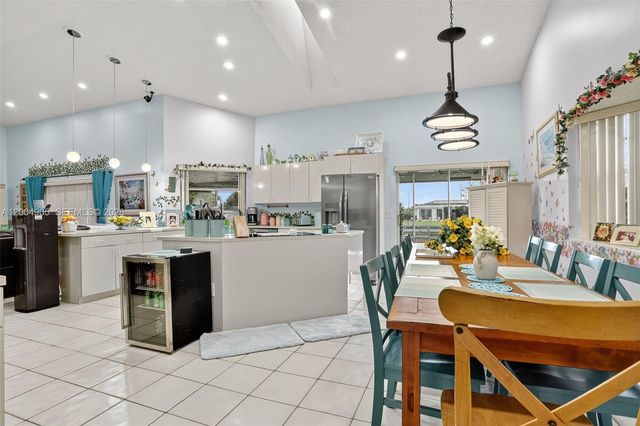 7891 NW 90th Ave, Tamarac, FL 33321