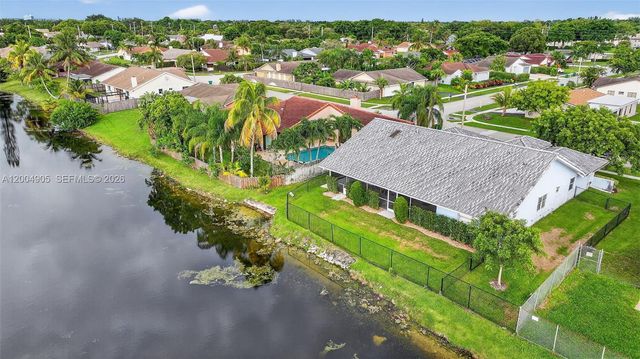 7891 NW 90th Ave, Tamarac, FL 33321