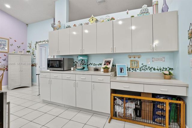 7891 NW 90th Ave, Tamarac, FL 33321