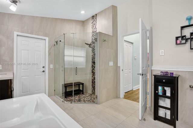 7891 NW 90th Ave, Tamarac, FL 33321