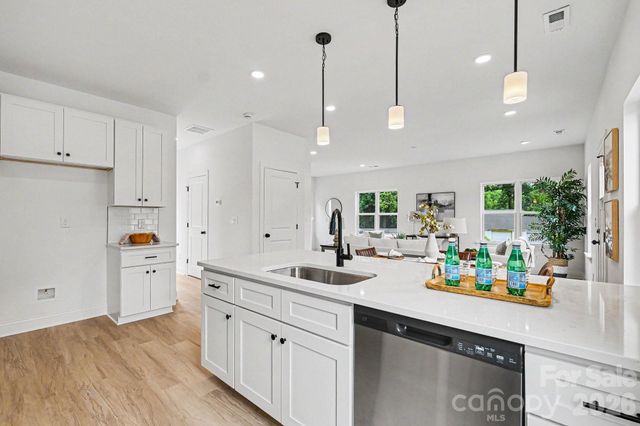 402 Pleasant Avenue, Kannapolis, NC 28081