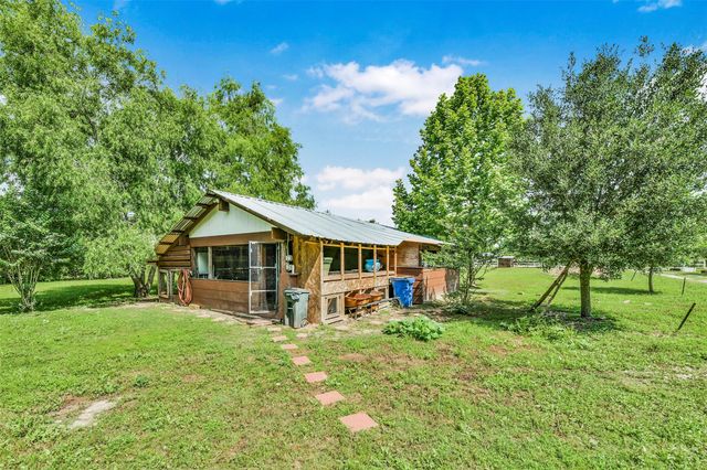 12403 4th Street, Santa Fe, TX 77510