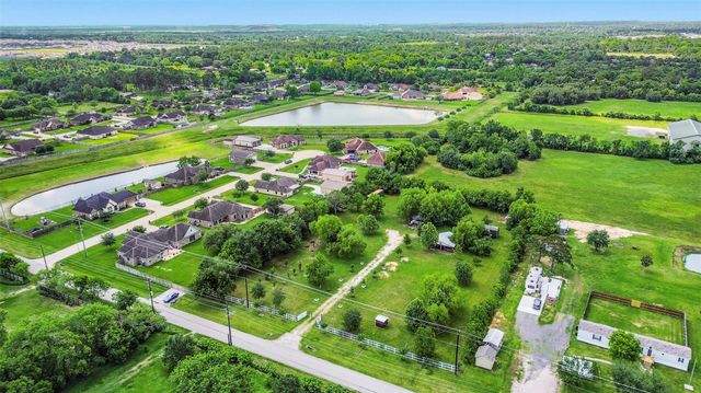 12403 4th Street, Santa Fe, TX 77510