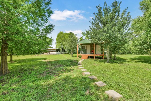12403 4th Street, Santa Fe, TX 77510