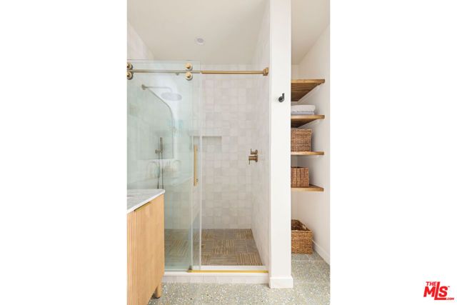 137 E Avenue 43, Los Angeles, CA 90031