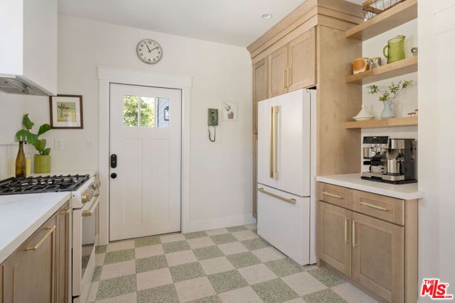 137 E Avenue 43, Los Angeles, CA 90031