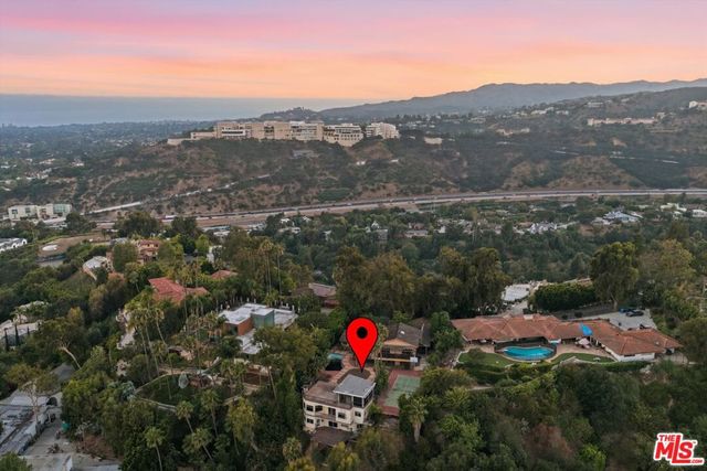 860 Linda Flora Drive, Los Angeles, CA 90049