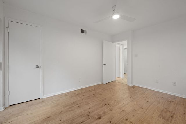 2104 Cullen Ave 113, Austin, TX 78757