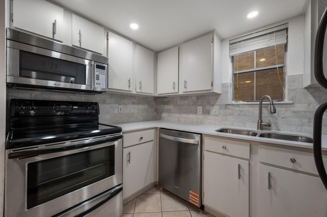 2104 Cullen Ave 113, Austin, TX 78757