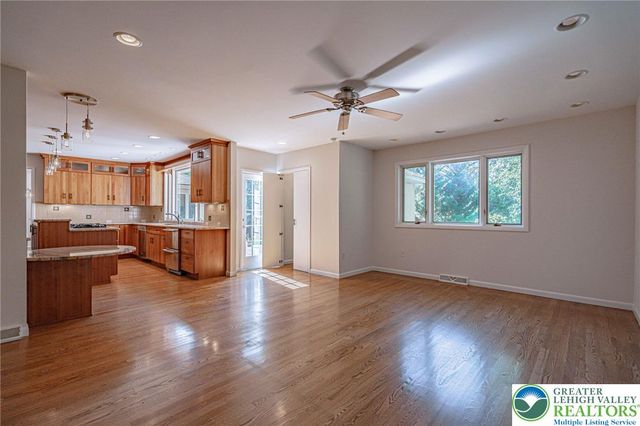 3608 Highland Street, South Whitehall Twp, PA 18104