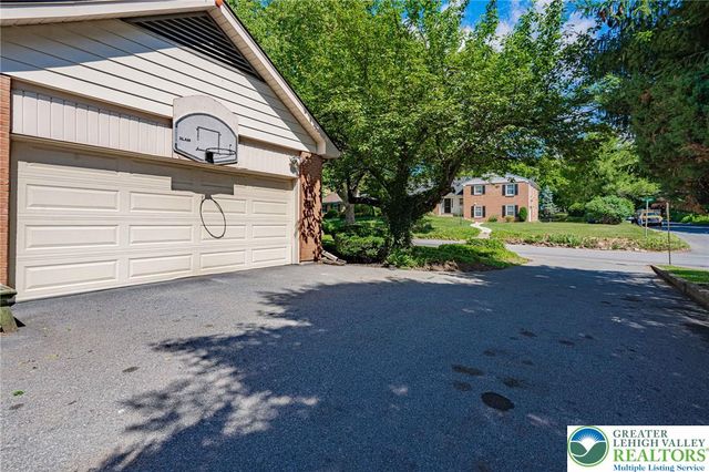 3608 Highland Street, South Whitehall Twp, PA 18104