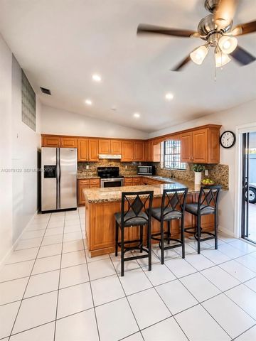 2219 SW 137th Place, Miami, FL 33175