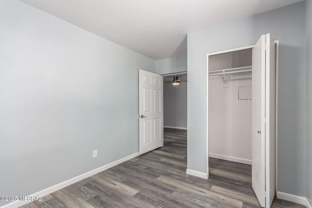 2033 S Augusta Place, Tucson, AZ 85710