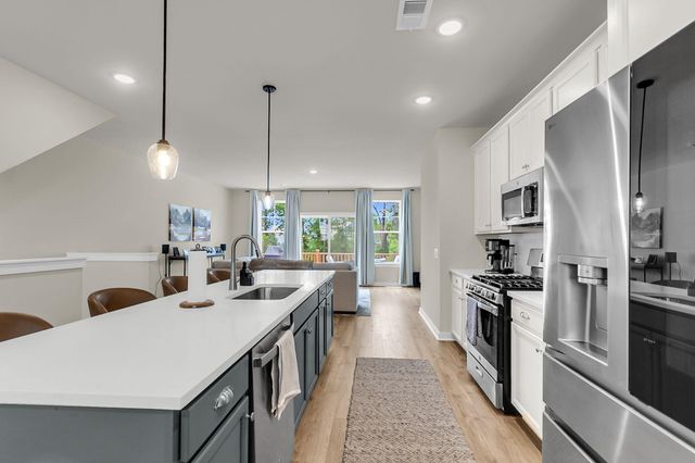 1041 Old Cypress Run, Hanahan, SC 29410