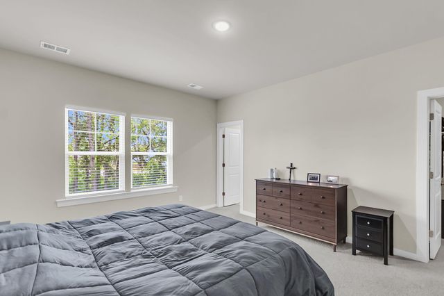 1041 Old Cypress Run, Hanahan, SC 29410