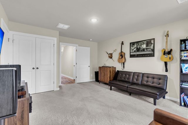 1041 Old Cypress Run, Hanahan, SC 29410