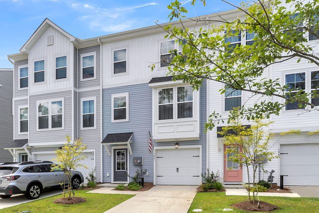 1041 Old Cypress Run, Hanahan, SC 29410